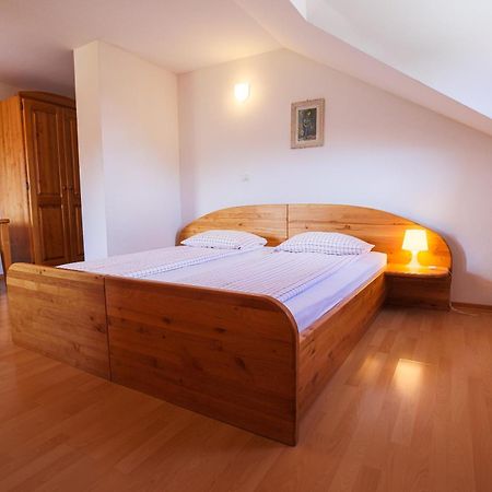 Domacija Malnarjevi Villa Villa Slavina Eksteriør billede