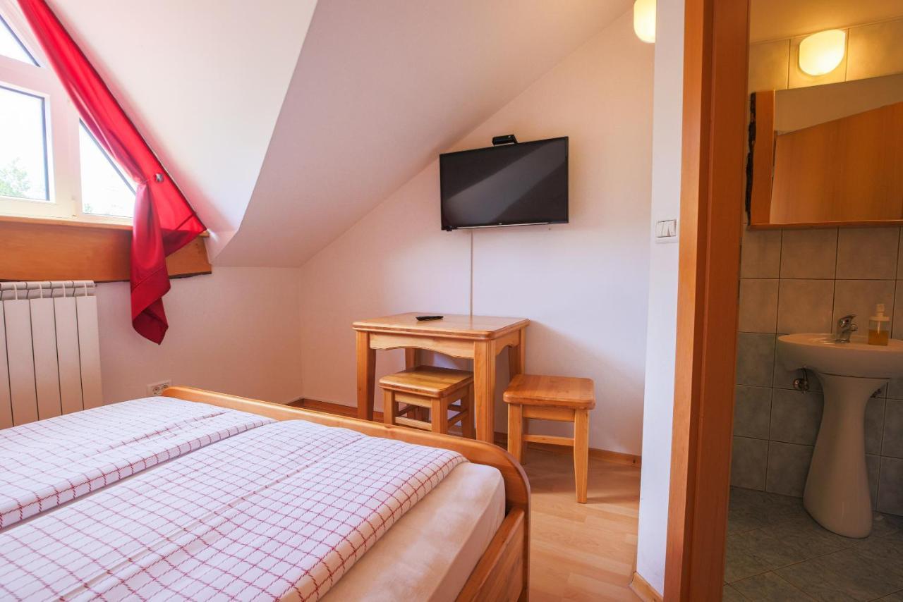 Domacija Malnarjevi Villa Villa Slavina Eksteriør billede