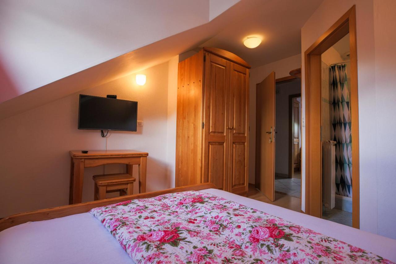 Domacija Malnarjevi Villa Villa Slavina Eksteriør billede