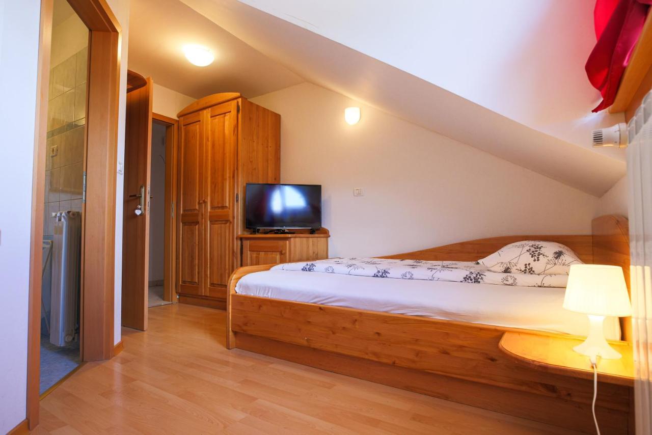 Domacija Malnarjevi Villa Villa Slavina Eksteriør billede