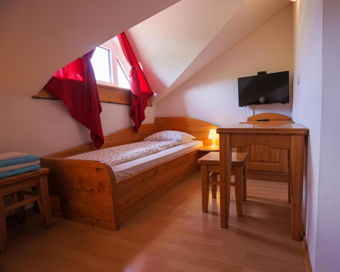 Domacija Malnarjevi Villa Villa Slavina Eksteriør billede